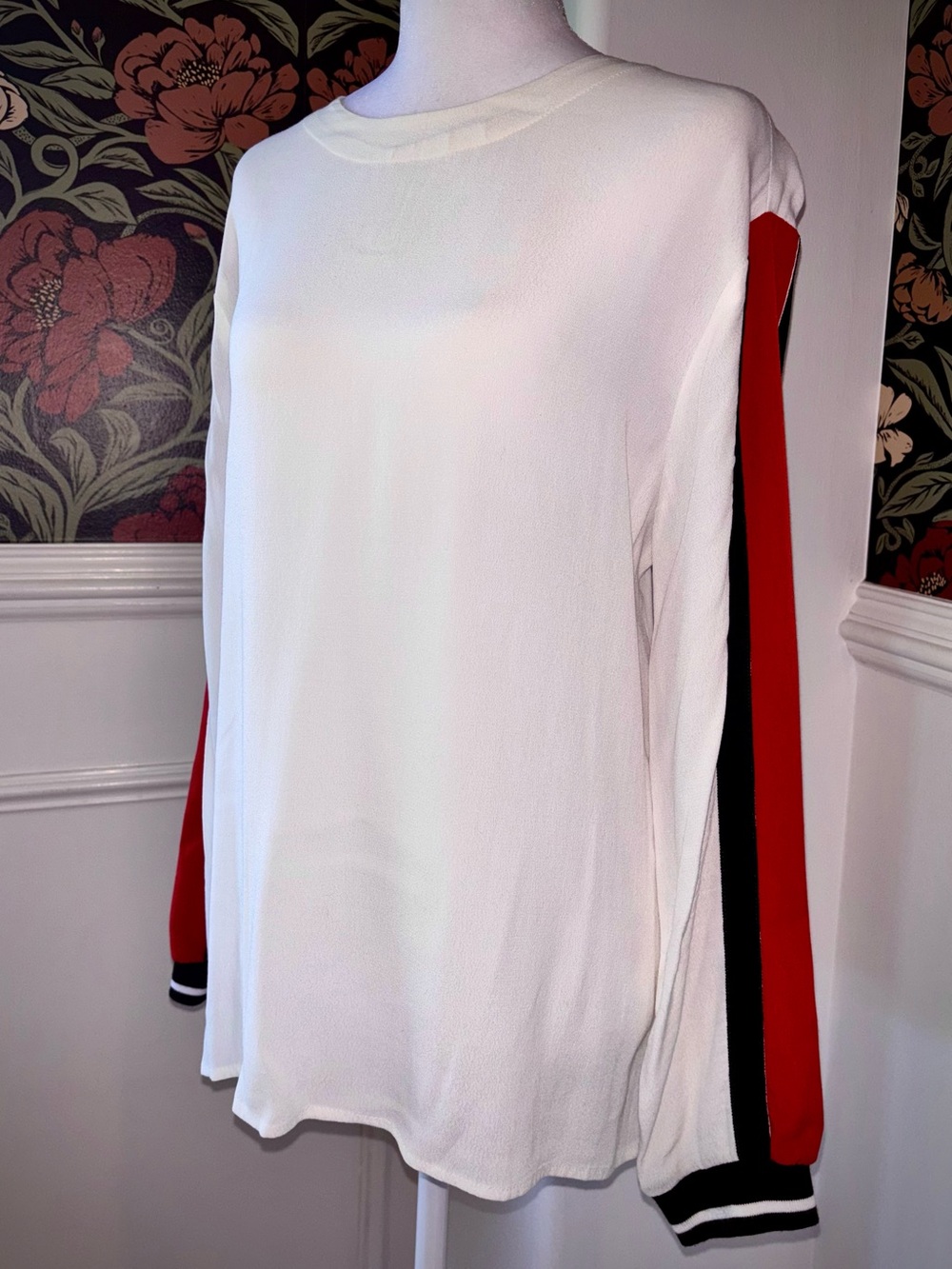 RO & DE Colorblock Sleeve Blouse | Sporty Chic